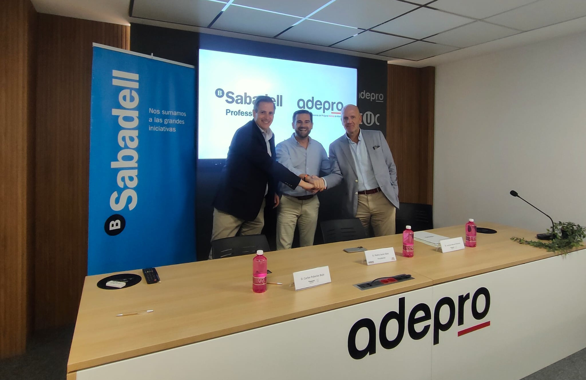 ADEPRO firma un convenio de colaboración con el Banco Sabadell - ADEPRO