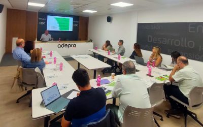 Empresas de Romica se interesan por los indicadores para la gestión efectiva de una pyme