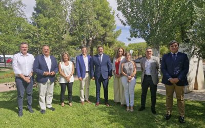 Representantes de Romica asisten a un encuentro con Paco Núñez en ZINCAMAN