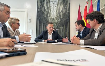 ADEPRO mantiene una reunión con el alcalde Manuel Serrano